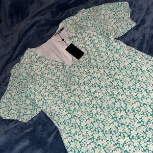10/$10 🔥Long Green floral dress